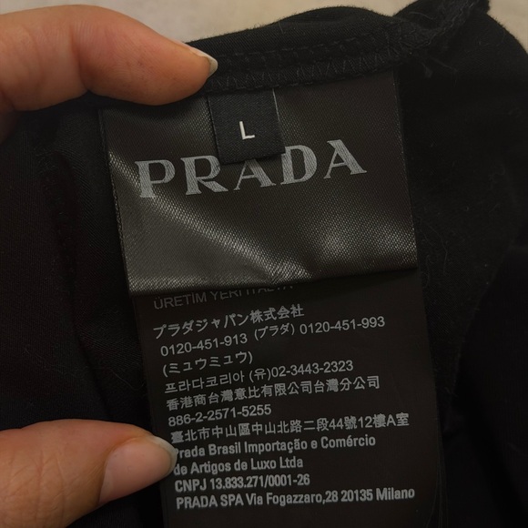 Prada Men's Black Short Sleeve Tee - Picture 3 of 4